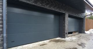 Купить гаражные ворота секционные Новоалтайск, цена от 3875 руб.